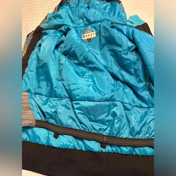 Roxy woman’s Snowboard insulated Jacket size S - Picture 8 of 15